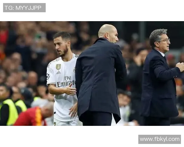 热搜榜第一！维尼修斯因一举动刷屏全网